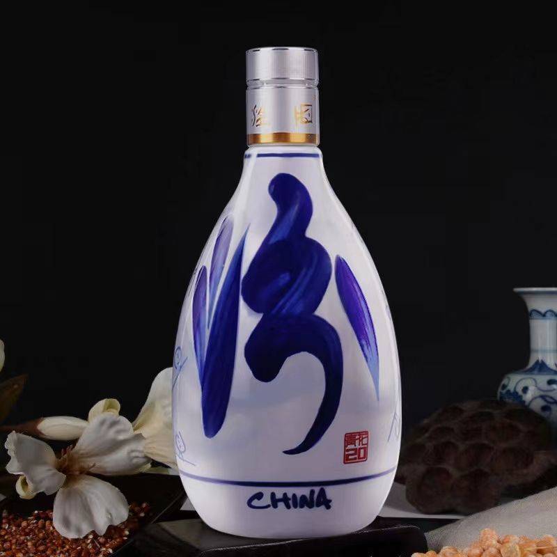 一瓶汾酒背后的励志人生与变革力量，最新汾酒张的成长故事
