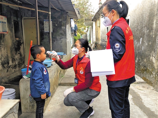 疫情帮扶下的重生奇迹，小巷特色小店的重生之旅
